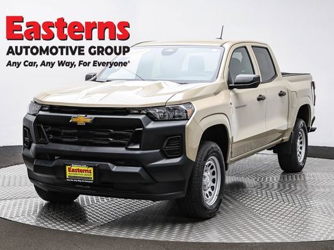 Used 2023 Chevrolet Colorado W/T RWD image 1