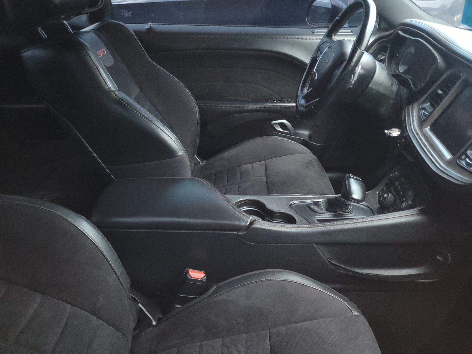 Used 2020 Dodge Challenger R/T Scat Pack RWD image 15