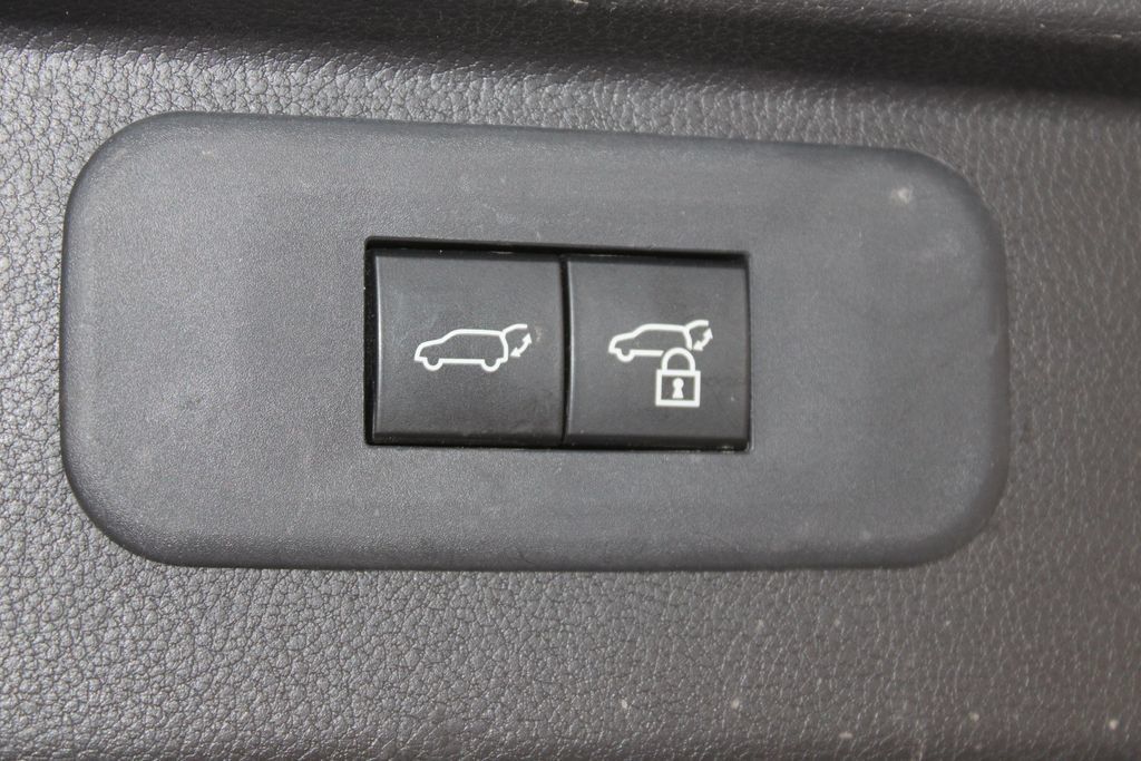 Used 2025 Toyota Grand Highlander AWD image 14