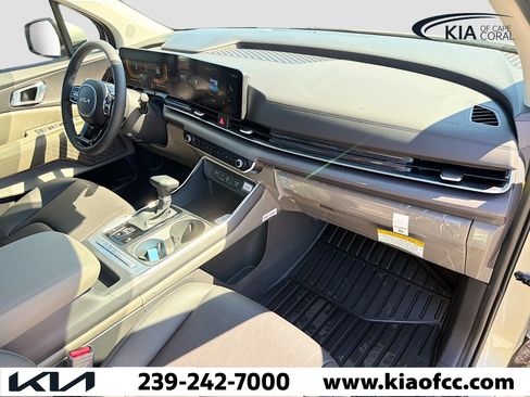 New 2026 Kia Carnival EX FWD image 14