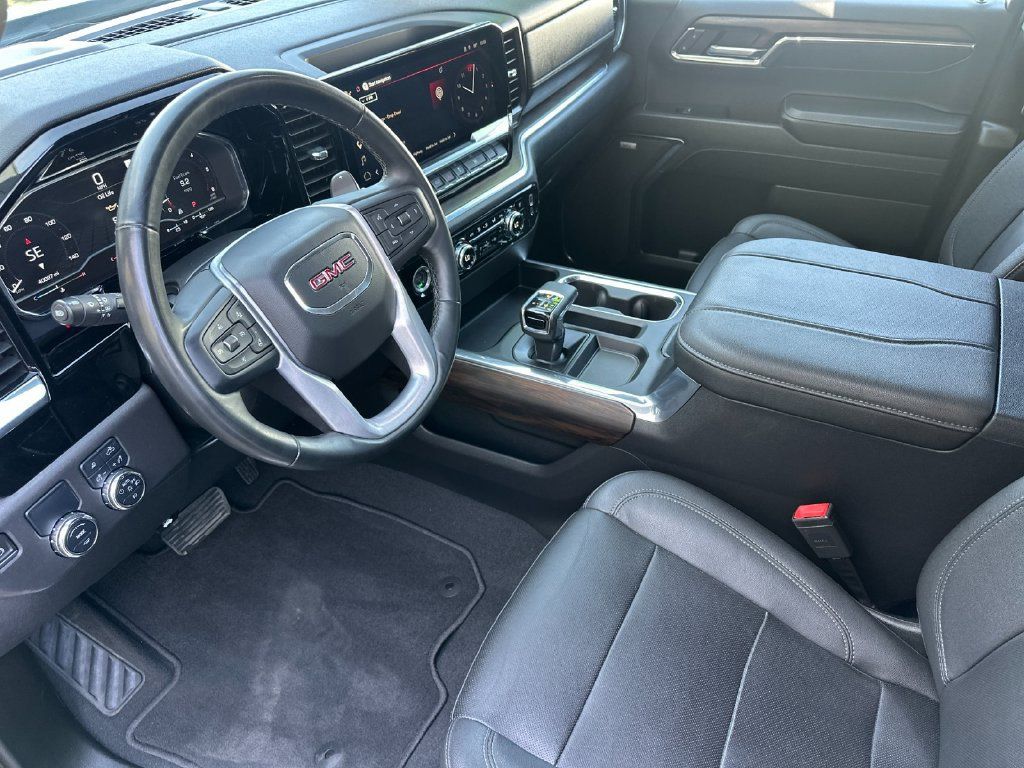 Used 2023 GMC Sierra 1500 SLT w/ SLT Premium Package RWD image 10