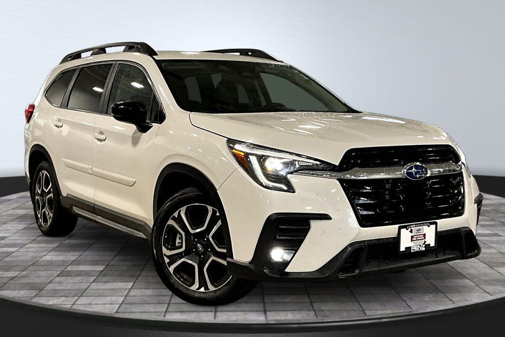 Used 2024 Subaru Ascent Limited AWD/4WD image 3