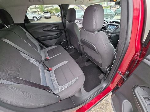 Used 2023 Chevrolet TrailBlazer LT w/ Convenience Package AWD/4WD image 23