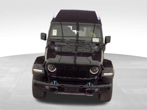 Used 2024 Jeep Wrangler High Altitude AWD/4WD image 2