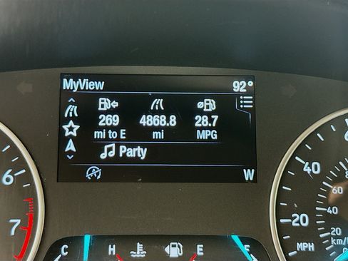 Used 2020 Ford EcoSport SE w/ SE Convenience Package FWD image 13