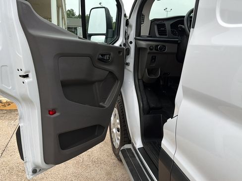 Used 2025 Ford Transit 250 Low Roof w/ Exterior Upgrade Package RWD image 6