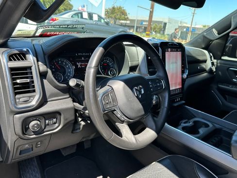 Used 2025 RAM 1500 Laramie AWD/4WD image 20