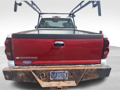 Used 2004 Chevrolet Silverado 2500 W/T w/ Skid Plate Package AWD/4WD image 17