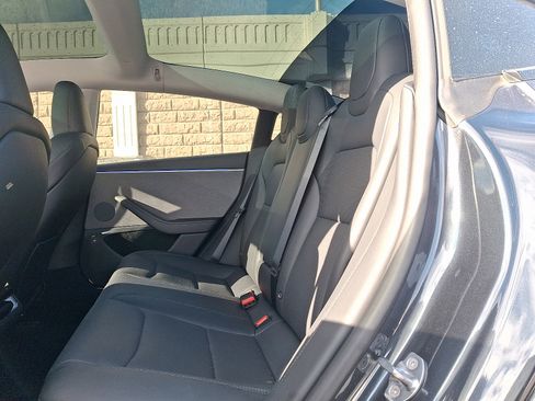 Used 2025 Tesla Model 3 Long Range image 10