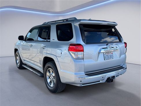Used 2011 Toyota 4Runner SR5 image 4