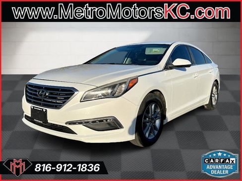 Used 2015 Hyundai Sonata SE image 1