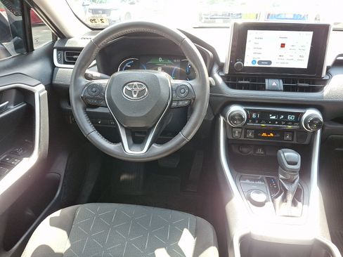 Used 2024 Toyota RAV4 XLE w/ Convenience Package AWD/4WD image 14
