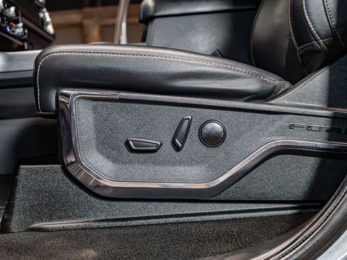 Used 2023 Ford F350 Lariat w/ Lariat Ultimate Package AWD/4WD image 21