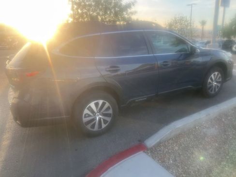 Certified 2025 Subaru Outback Premium w/ Popular Package #1A image 7