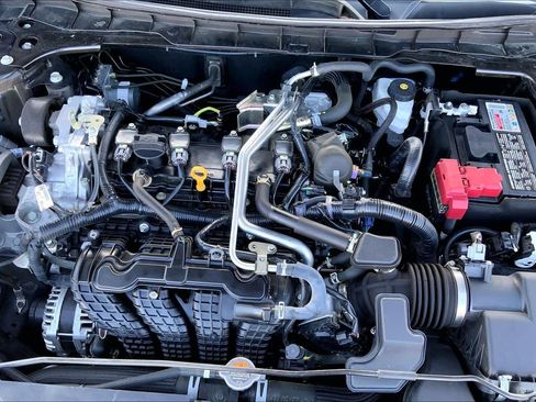Used 2024 Nissan Altima 2.5 SR FWD image 32