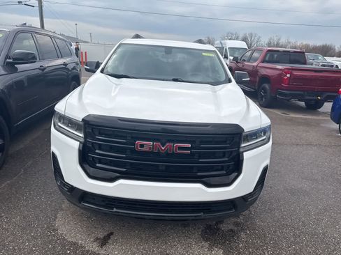 Used 2021 GMC Acadia SLE w/ Elevation Edition image 4