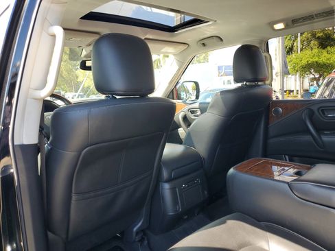 Used 2019 INFINITI QX80 Luxe image 11
