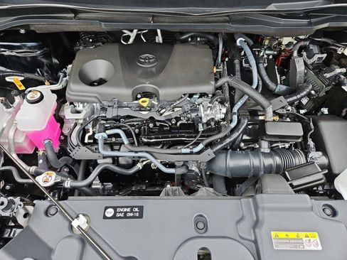 Used 2026 Toyota Sienna LE FWD image 24