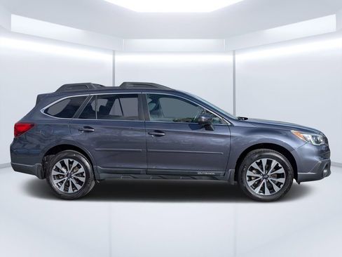 Used 2016 Subaru Outback 2.5i Limited image 2