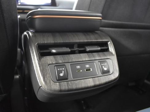Certified 2023 Nissan Ariya AWD/4WD image 29