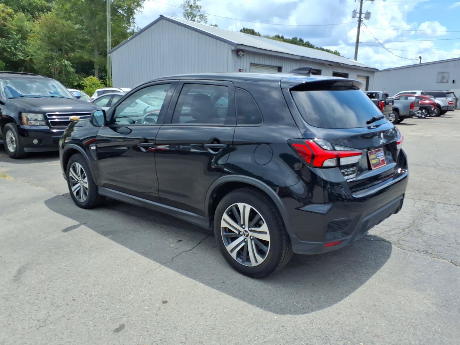 Used 2024 Mitsubishi Outlander Sport ES AWD/4WD image 3
