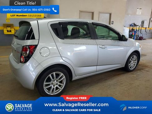 Used 2016 Chevrolet Sonic LT w/ Fun and Sun Package FWD image 4