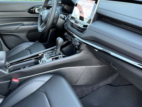 New 2026 Jeep Compass Limited image 19