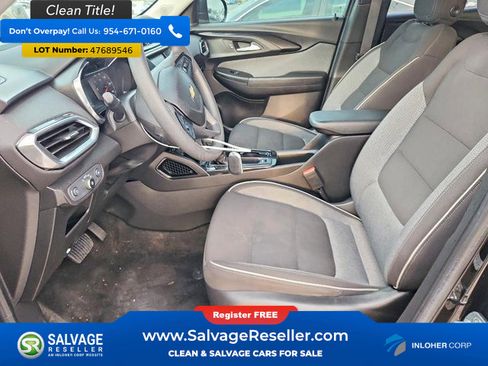 Used 2022 Chevrolet TrailBlazer LT w/ LPO, Blackout Package image 9