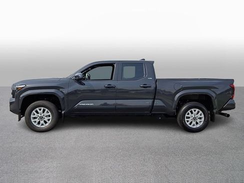 Used 2025 Toyota Tacoma SR5 AWD/4WD image 7