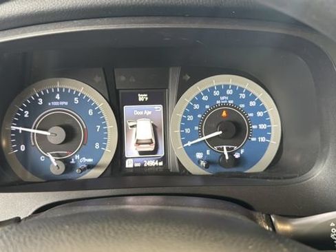 Used 2018 Toyota Sienna LE FWD image 11