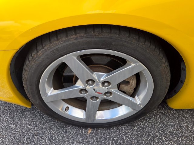 Used 2006 Chevrolet Corvette Convertible w/ Preferred Equipment Group RWD image 3