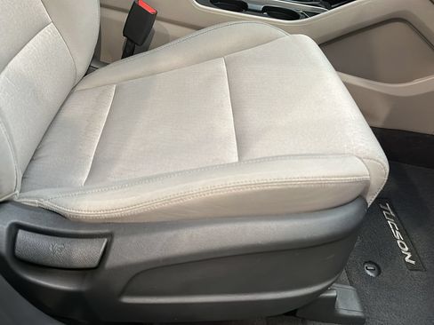 Used 2018 Hyundai Tucson Value AWD/4WD image 15