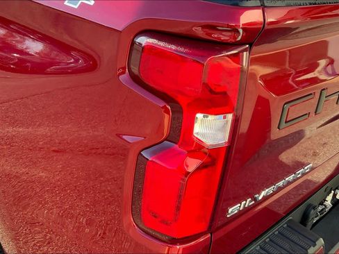 Used 2022 Chevrolet Silverado 1500 RST image 26