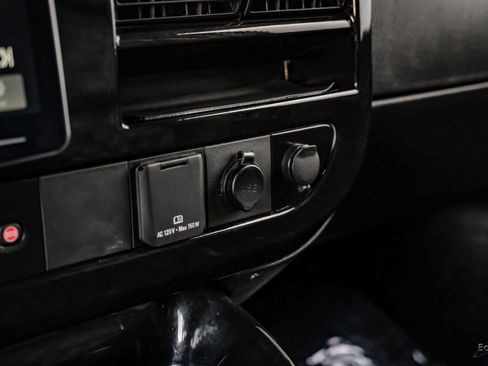 Used 2023 Chevrolet Express 2500 image 64