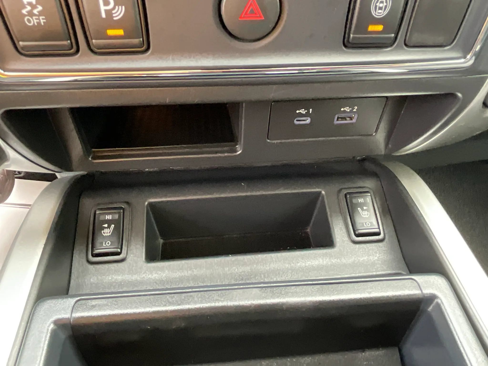 Used 2021 Nissan Titan SV w/ SV Convenience Package AWD/4WD image 24
