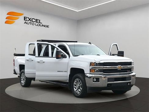Used 2018 Chevrolet Silverado 3500 LT image 39