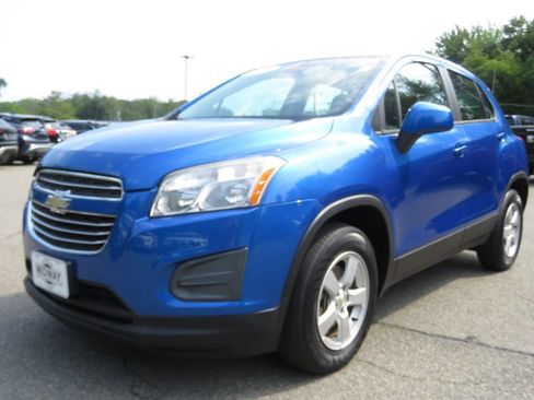 Used 2016 Chevrolet Trax LS AWD/4WD image 1