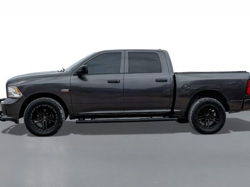 Used 2014 RAM 1500 Express image 9