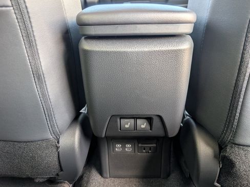 Used 2024 Toyota Prius Prime Premium w/ Advanced Technology Package FWD image 7