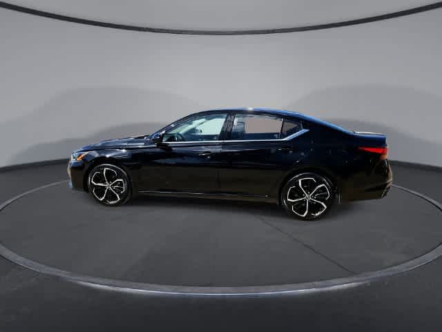 Used 2023 Nissan Altima 2.5 SR AWD/4WD image 5