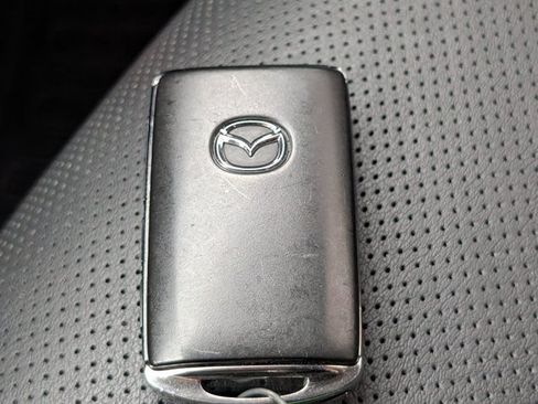 Used 2025 MAZDA CX-90 3.3 Turbo w/ Preferred Package AWD/4WD image 33