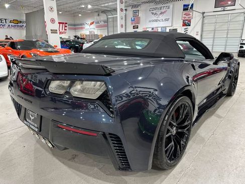 Used 2015 Chevrolet Corvette Z06 RWD image 18