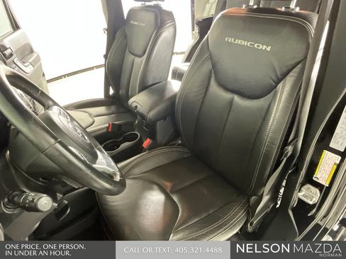Used 2017 Jeep Wrangler Unlimited Rubicon AWD/4WD image 23