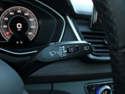 Used 2022 Audi Q5 2.0T Premium Plus w/ Premium Plus Package image 13