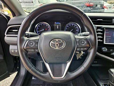 Used 2020 Toyota Camry SE image 24