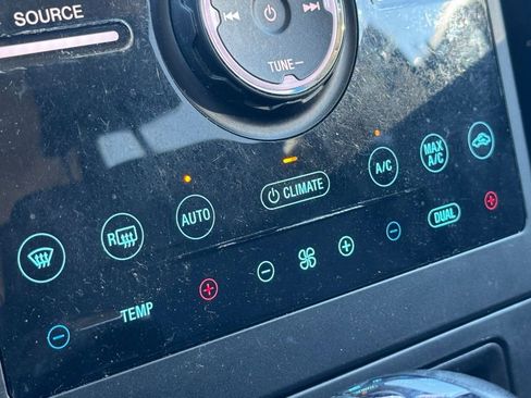 Used 2018 Ford Flex Limited AWD/4WD image 17