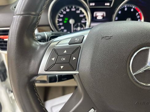 Used 2015 Mercedes-Benz ML 350 2WD w/ Premium 1 Package image 23