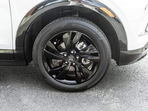 Used 2024 Buick Encore GX Sport Touring w/ Comfort Package AWD/4WD image 4
