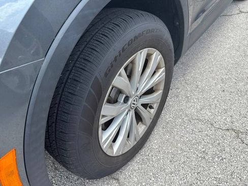 Used 2018 Volkswagen Tiguan S w/ 3rd Row Seat Package AWD/4WD image 7