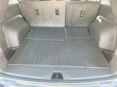 Used 2020 Chevrolet Blazer LT image 33